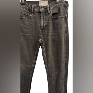 EUC Everlane black wash distressing straight leg mid rise ankle 5 pocket style